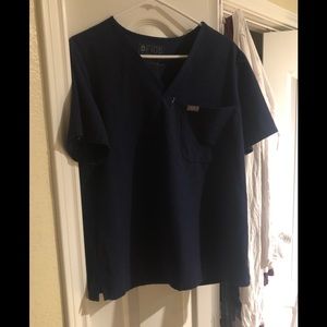 Catarina one pocket scrub top 2 available!